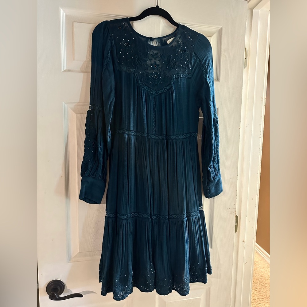 Anthropologie Gorgeous Teal dress with beading/lace detailing. Size small.